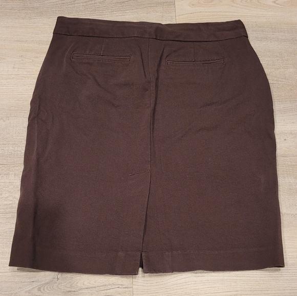 Gap skirt size 2 - Picture 2 of 9